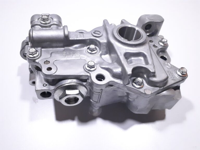 Mazda 3 6 CX-5 2.2 Diesel SkyActiv Oil Pump SH01-14-100A
