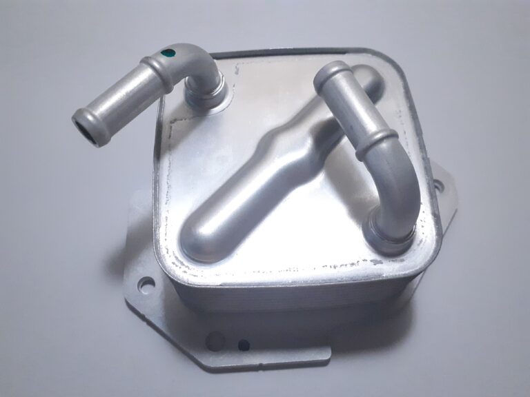 Mazda 3 6 CX-5 2.2 Diesel SkyActiv Oil Cooler SH02-14-700